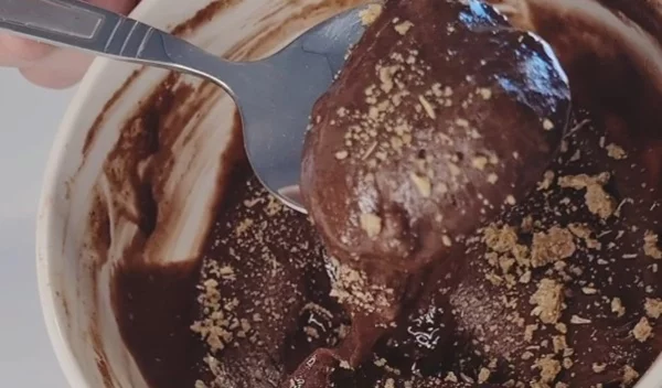 Πρωτεϊνική πουτίγκα με γεύση cookies - Εύκολη και ολιγοθερμιδική