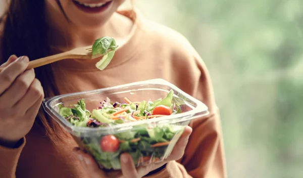 Τι τρώμε χωρίς να γνωρίζουμε; Η ουσία στα φαγητά που μπορεί να χαλάσει τον μεταβολισμό σου