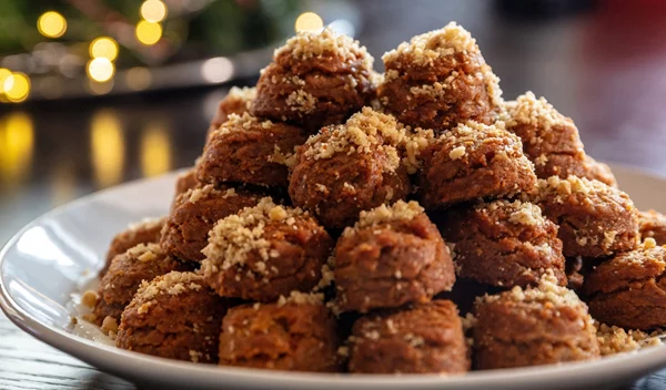 Μπες σε mood χριστουγέννων με τα πιο υγιεινά μελομακάρονα - χωρίς γλουτένη