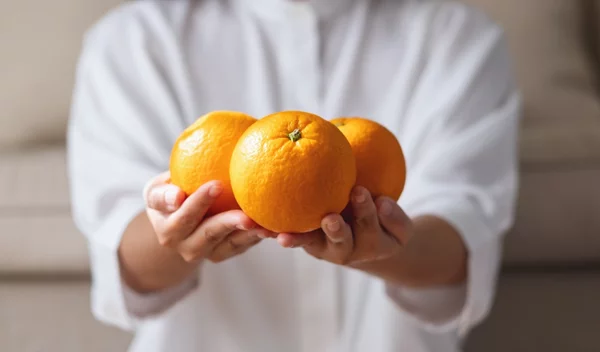 10 τροφές με περισσότερη βιταμίνη C από ένα πορτοκάλι