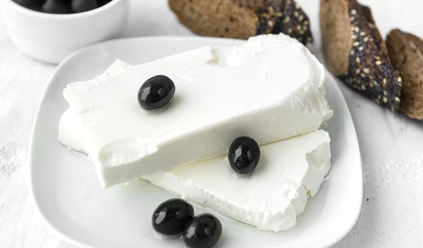 Μανούρι ή ανθότυρο; Ποιο να προτιμήσεις αν στοχεύεις στην απώλεια βάρους και γιατί