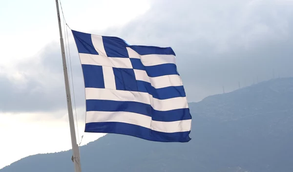 Σύγκρουση τρένων στα Τέμπη: Τριήμερο εθνικό πένθος με απόφαση Μητσοτάκη