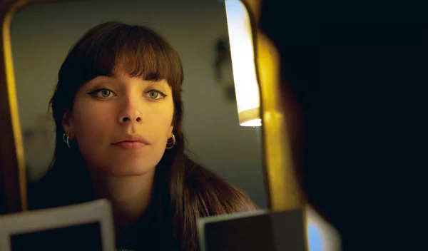 10 χαρακτηριστικά ναρκισσιστικής συμπεριφοράς που πρέπει να αναγνωρίζεις