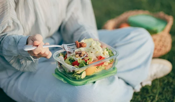 Άσκηση και διατροφή για μείωση του σωματικού λίπους: Ένας ολοκληρωμένος οδηγός