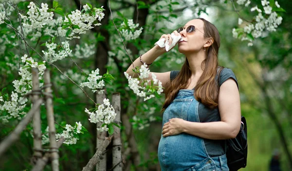 Αλλεργίες και εγκυμοσύνη: Πώς μπορείς να αντιμετωπίσεις τα ανεπιθύμητα συμπτώματα