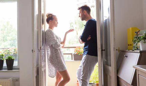 Άντρες ή γυναίκες: Ποιος τελικά νιώθει πιο μόνος;