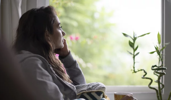 Νιώθεις μοναξιά; Δοκίμασε αυτές τις 7 δραστηριότητες