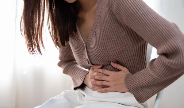 Συμπτώματα γαστρεντερίτιδας: Πώς θα υποχωρήσουν πιο γρήγορα