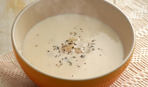 Πανεύκολη συνταγή για την πιο λαχταριστή σούπα πατάτας - Ιδανική για τις κρύες ημέρες του χειμώνα