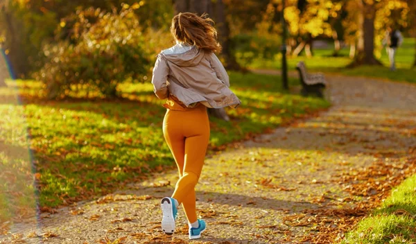 Το κόλπο που κάνει 10 φορές πιο πιθανό να ξεκινήσεις άσκηση – Ιδανικό αν δεν έχεις καθόλου κίνητρο