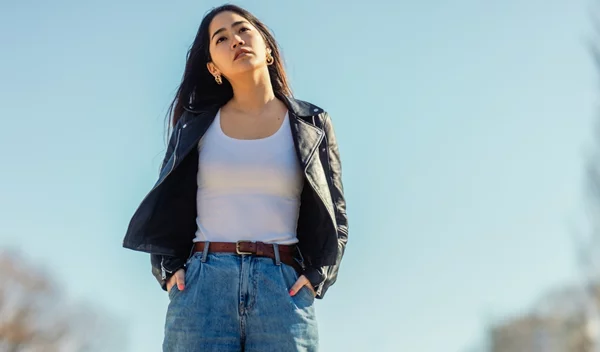 Είναι η ορθοστασία το νέο κάπνισμα; Οι κίνδυνοι για την υγεία που πρέπει να γνωρίζεις