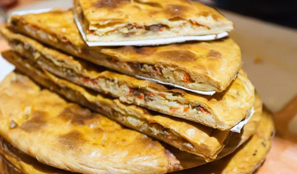 Γρήγορη συνταγή για κιμαδόπιτα χωρίς φύλλο - έτοιμη σε λιγότερο από 1 ώρα