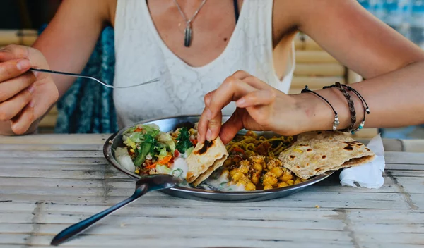 Ποιοι συνδυασμοί τροφών ενισχύουν το αδυνάτισμα;