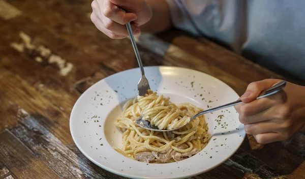 3 απλοί τρόποι να χάσεις βάρος τρώγοντας υδατάνθρακες