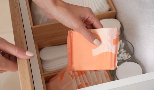 Έχασες βάρος και σταμάτησε η περίοδός σου; Ο λόγος που το σώμα μπαίνει σε "λειτουργία επιβίωσης"