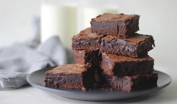 Vegan διατροφή: 4 συνταγές για κέικ για ένα νόστιμο σνακ τα απογεύματά σου