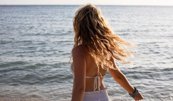 Καλοκαιρινές διακοπές: Οι λόγοι που μπορεί να εμφανίσουμε αιμορροΐδες και πώς μπορούμε να τις αντιμετωπίσουμε;