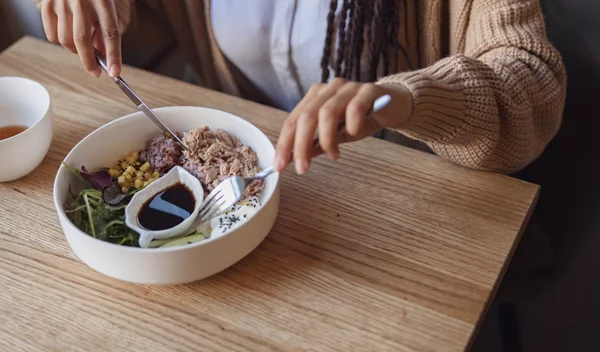 Απλές στρατηγικές που εφάρμοσα για να αλλάξω τη διατροφή μου