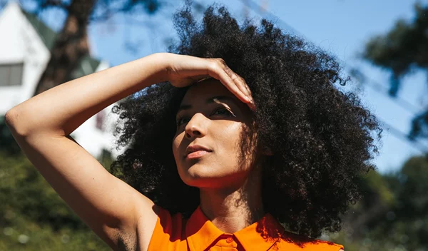 Μπορείς να πάθεις έγκαυμα στα μάτια από τον ήλιο;