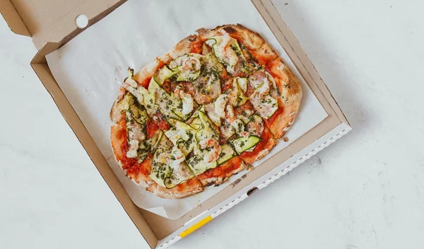 Πίτσα που περίσσεψε: Τι βακτήρια αναπτύσσονται μέσα σε μία μέρα; - Μικροβιολόγος αποκαλύπτει