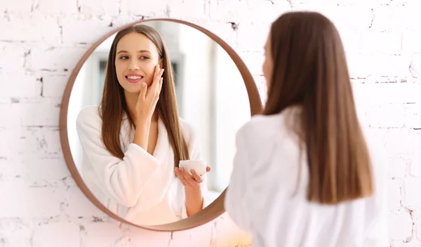 4 εναλλακτικές λύσεις για "φυσικό" μπότοξ στο σπίτι