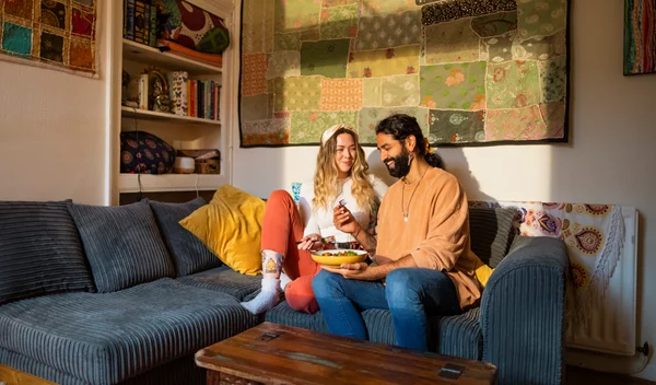 Πώς να ανανεώσω τη σχέση μου; 10 διασκεδαστικοί τρόποι για να το πετύχεις