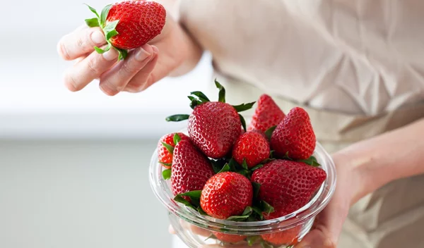 Υγιεινά σνακ για λαμπερό δέρμα: Μια φυσική διατροφή με botox effect