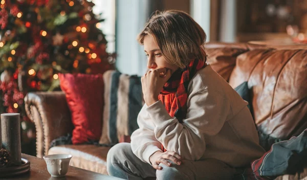 Νιώθεις μοναξιά τα Χριστούγεννα; 6 συμβουλές από την ψυχολόγο