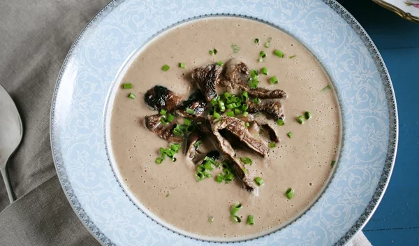 Ιδανική για το κρύο: Συνταγή για βελουτέ σούπα κάστανο