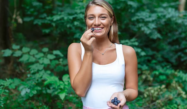 Πώς θα δείχνω νεότερη από την ηλικία μου; Διατροφικές στρατηγικές για να το πετύχεις