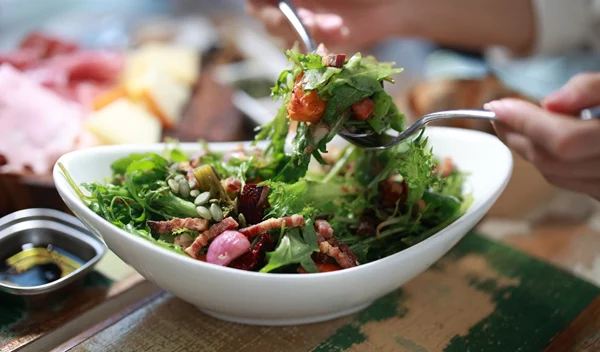 "Πράσινη" διατροφή: Ενδεικτικό πλάνο από τη διατροφολόγο για να τη δοκιμάσεις