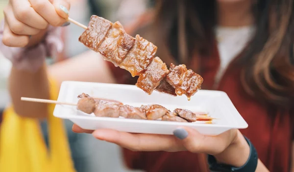 Διατροφή Carnivore: Είναι το κλειδί για αδυνάτισμα ή απλώς ένα (μεγάλο) trend;