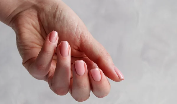 Oι μεγαλύτερες τάσεις για κοντά νύχια αυτήν την στιγμή