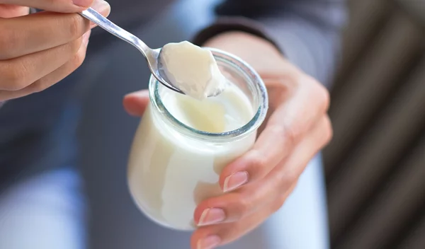 8 ιδανικά σνακ για απώλεια βάρους (μπορείς να τρως όσο θέλεις)