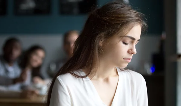 Μήπως ήρθε η ώρα να απομακρυνθείς από αυτή την τοξική φίλη;