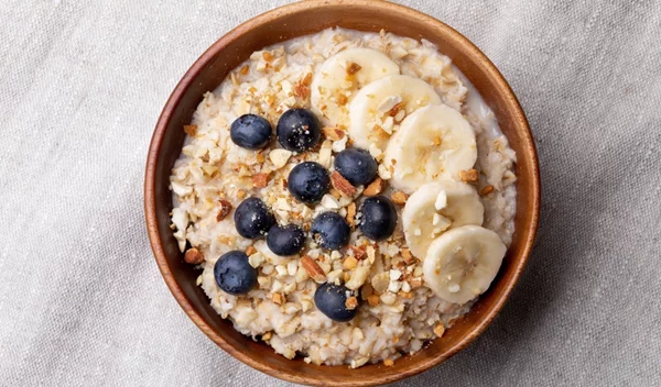 3 συστατικά που βάζω οπωσδήποτε στο oatmeal μου και γιατί