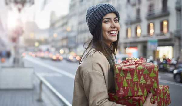 6 πρακτικές λύσεις για να παραμείνεις υγιής την περίοδο των Χριστουγέννων