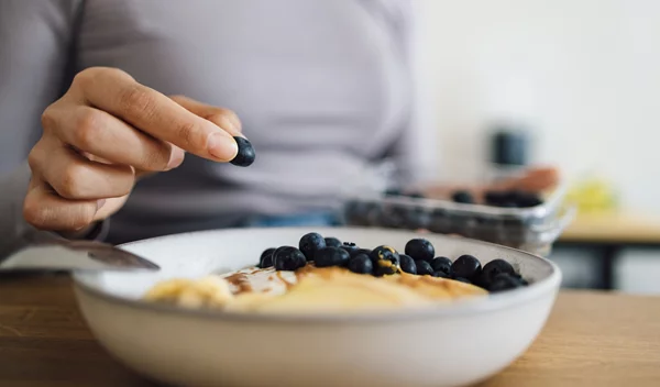 Υγιεινό πρωινό για απώλεια βάρους: Τι προτείνει η γιατρός;