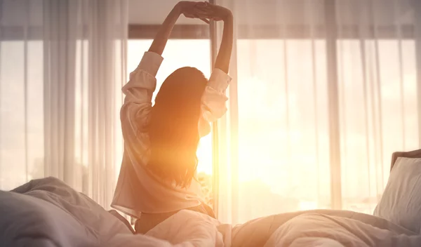 9 λάθη που δεν πρέπει να κάνεις το πρωί όταν ξυπνάς