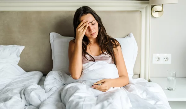 Covid-19: Διπλασιάζει τον μακροπρόθεσμο κίνδυνο αυτών των σοβαρών καταστάσεων