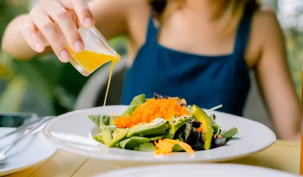 Το φρούτο που μειώνει τον καρδιαγγειακό κίνδυνο σύμφωνα με νέα έρευνα