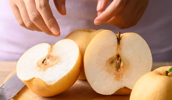 H φρουκτόζη σού προκαλεί αέρια και φούσκωμα; Δες ποια φρούτα έχουν τη λιγότερη