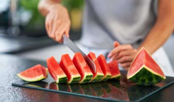 Καρπούζι: 4 εκπληκτικά οφέλη του πιο ζουμερού καλοκαιρινού φρούτου