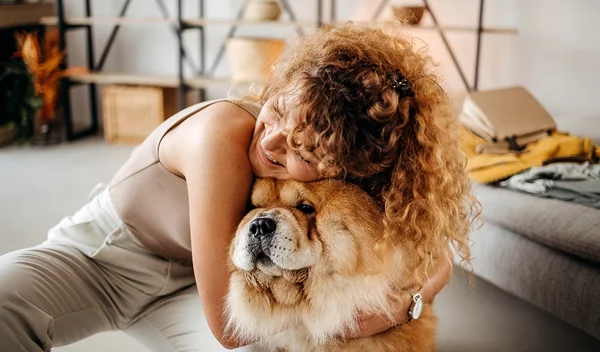 Κοιτάς τον σκύλο σου και θες να τον ζουλήξεις; Υπάρχει επιστημονική εξήγηση