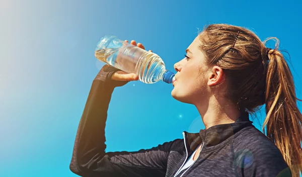 Μπορεί να έχουμε "παρενέργειες" από το πολύ νερό;