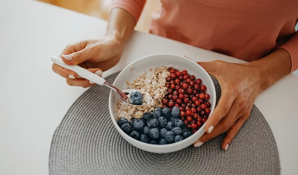 Tα top 5 χειμερινά φρούτα που δεν πρέπει να λείπουν από το πιάτο σου