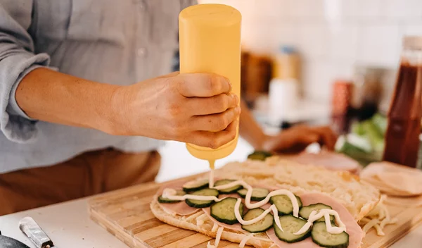 Τρως μουστάρδα κάθε μέρα; Δες πώς μπορεί να επηρεάζει τη ζυγαριά σου