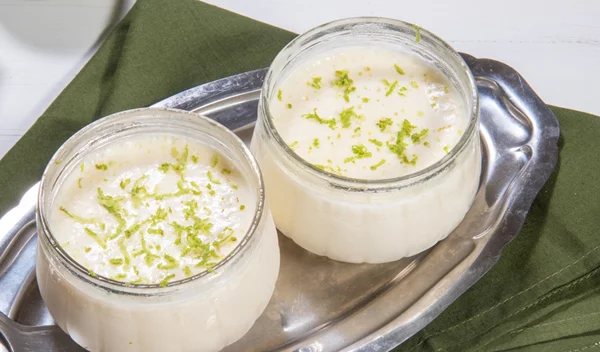 Κορυφώνεται ο καύσωνας: 6 δροσιστικές και ελαφριές κρέμες με 3 υλικά!