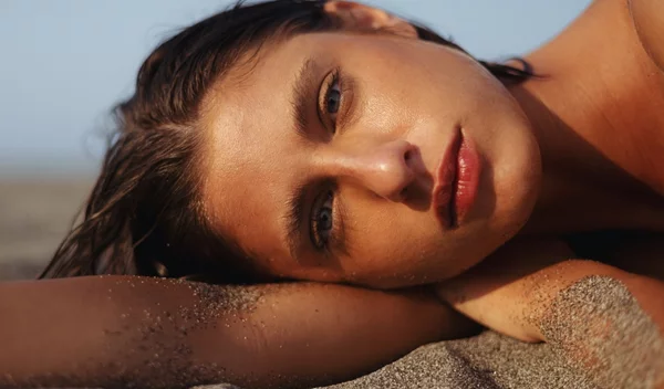 Χείλη για φίλημα:Το hack για εντυπωσιακά σαρκώδη και ζουμερά χείλη