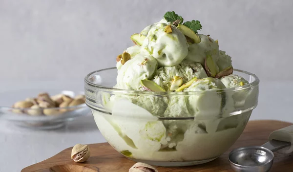 Σπιτικό παγωτό φιστίκι: Πανεύκολη συνταγή με ελάχιστη ζάχαρη